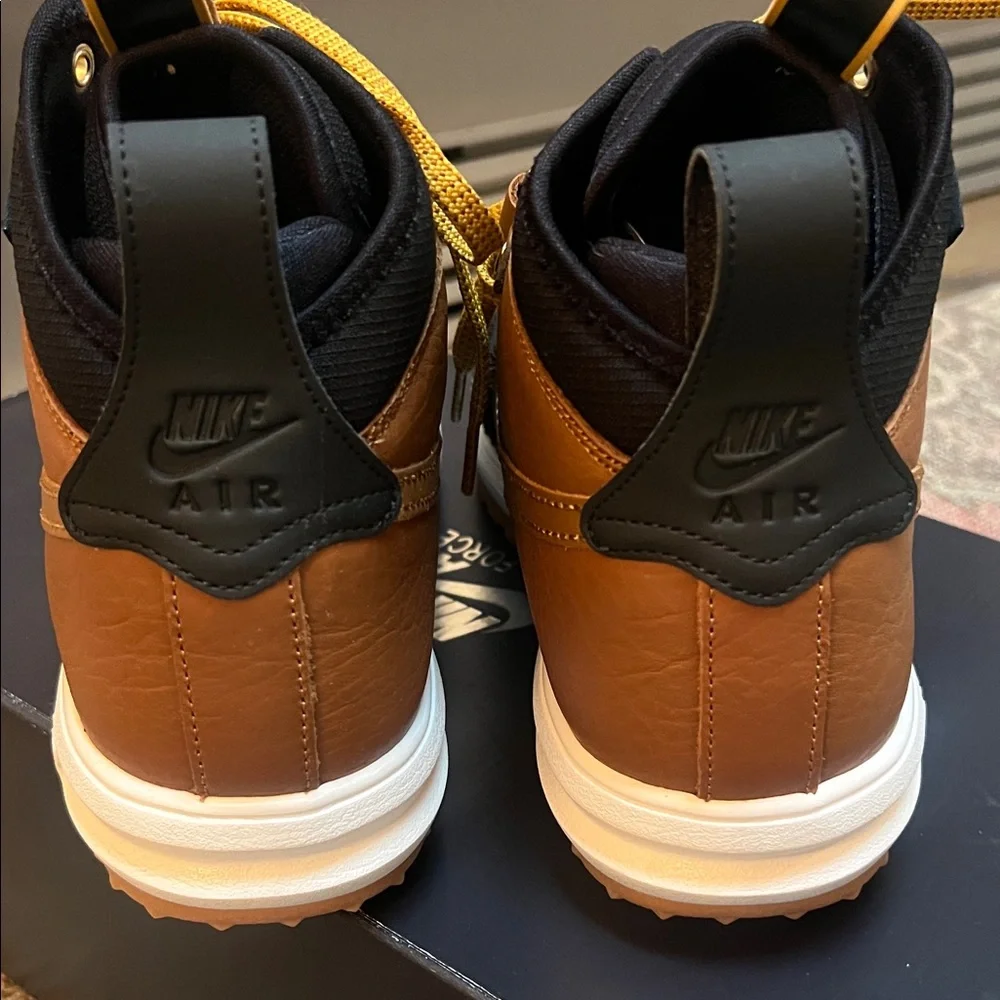 Nike Lunar Force 1 Men’s Duckboot Size 10 Brand New w/Box !!!! - Picture 5 of 9